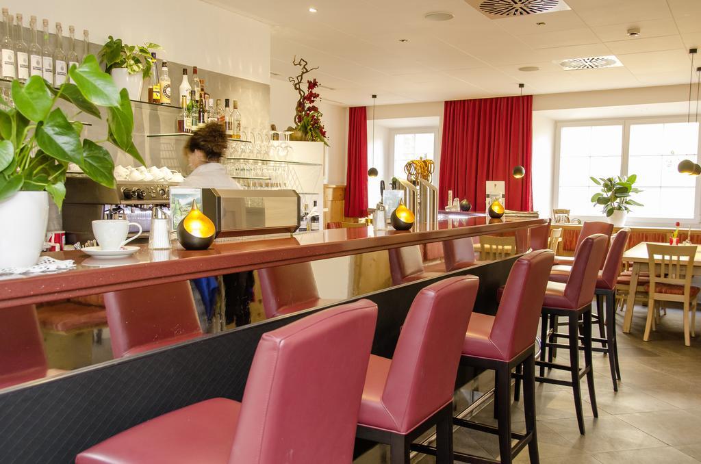 Gasthof Goldener Fisch Lienz Εξωτερικό φωτογραφία