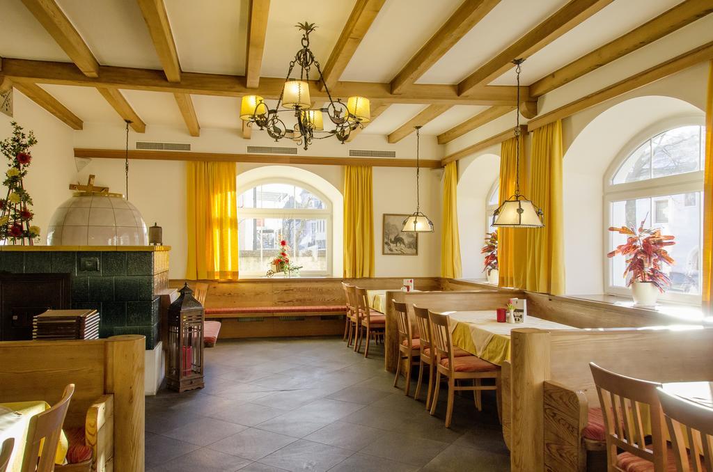 Gasthof Goldener Fisch Lienz Εξωτερικό φωτογραφία